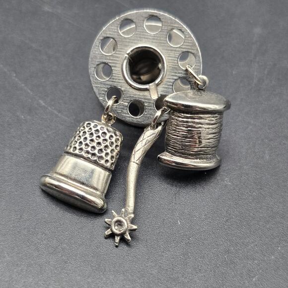 Sewing Themed Charm Pin Silver Tone Bobbin Thimble Sewers Gift - Picture 1 of 7